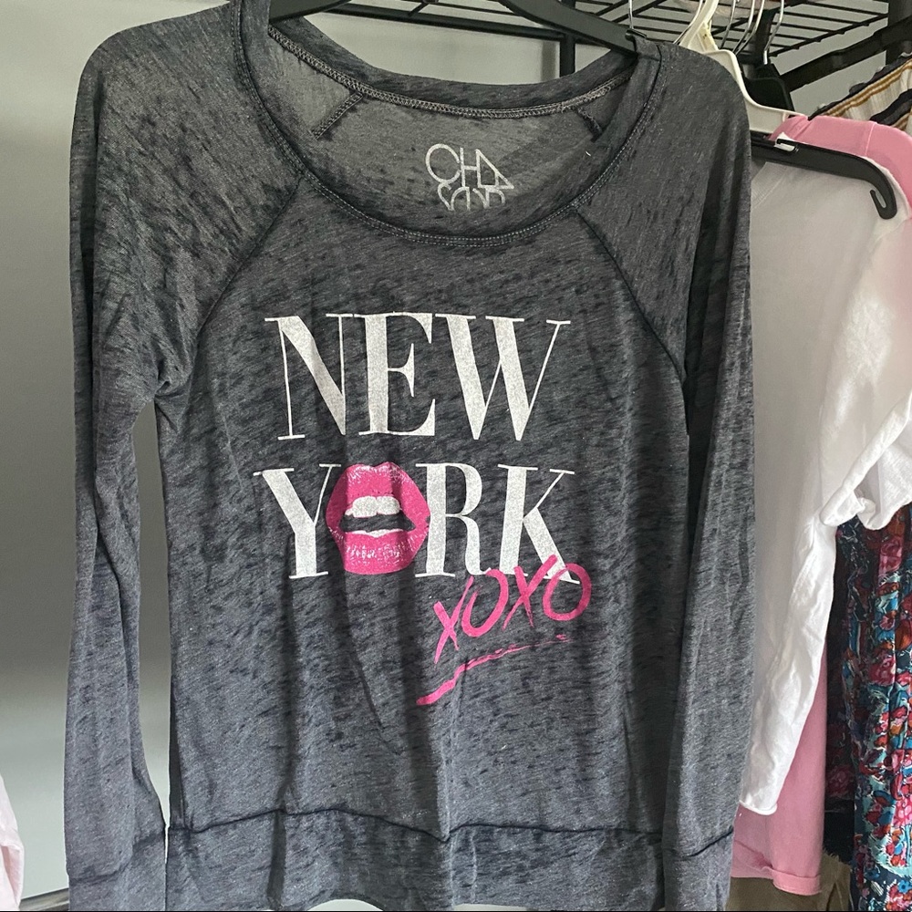Chaser long sleeve grey top with kiss xoxo 💋